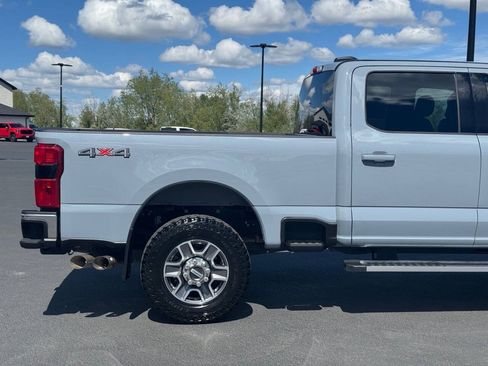 Used 2025 Ford F350 Lariat AWD/4WD image 5