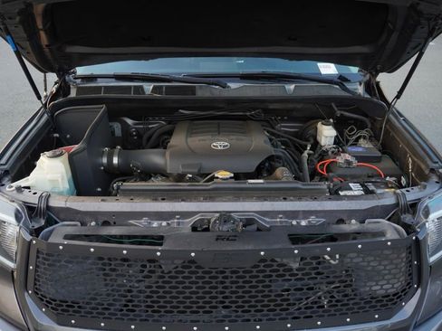 Used 2014 Toyota Tundra Platinum image 5