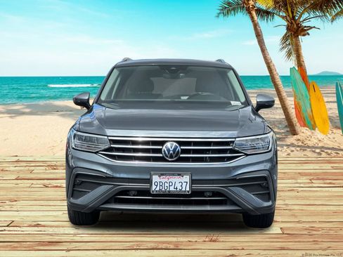 Used 2022 Volkswagen Tiguan SE image 9