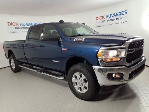 Used 2022 RAM 2500 Big Horn w/ Level C Equiment Group AWD/4WD image 3