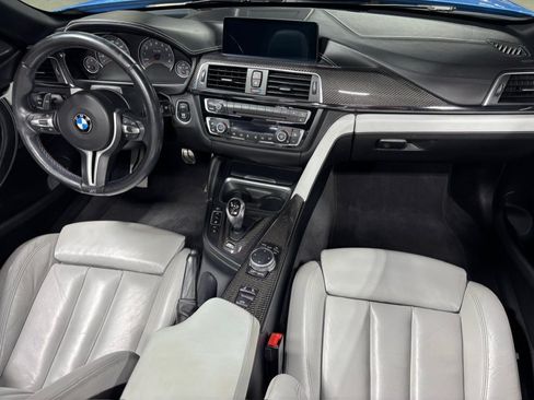 Used 2016 BMW M4 Convertible RWD image 11