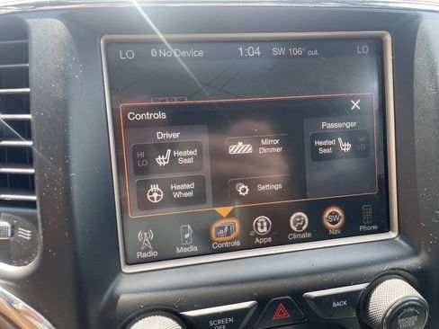 Used 2016 Jeep Grand Cherokee Limited AWD/4WD image 32