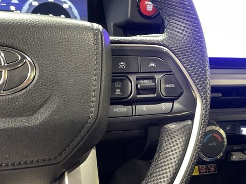 Used 2024 Toyota Tacoma TRD Sport w/ TRD Sport Upgrade Package image 20