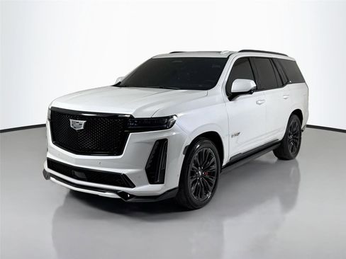 Used 2024 Cadillac Escalade V w/ LPO, ONYX Package image 10