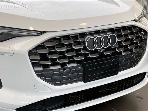 Used 2025 Audi Q5 Premium Plus image 32