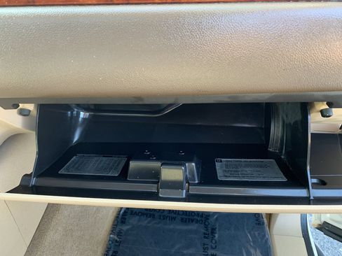 Used 2012 Chevrolet Avalanche LTZ image 43