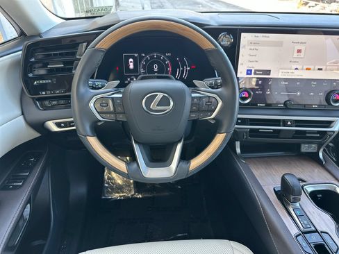Used 2024 Lexus RX 350 Premium w/ Convenience Package FWD image 16
