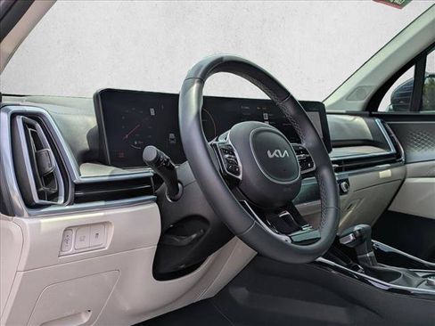 Used 2024 Kia Sorento SX FWD image 11