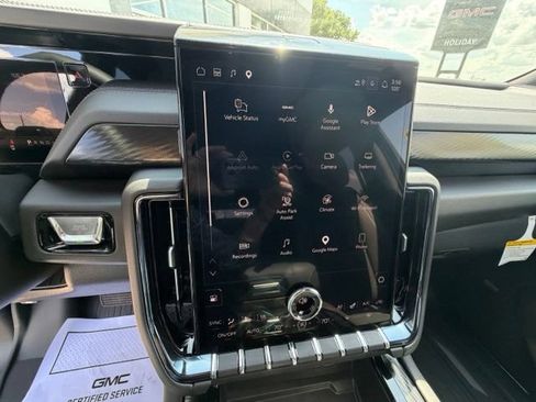 New 2026 GMC Yukon XL AT4 w/ AT4 Premium Plus Package AWD/4WD image 10