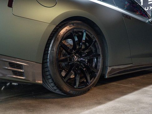 Used 2014 Nissan GT-R Premium AWD/4WD image 14