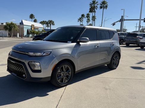 Certified 2022 Kia Soul EX image 8