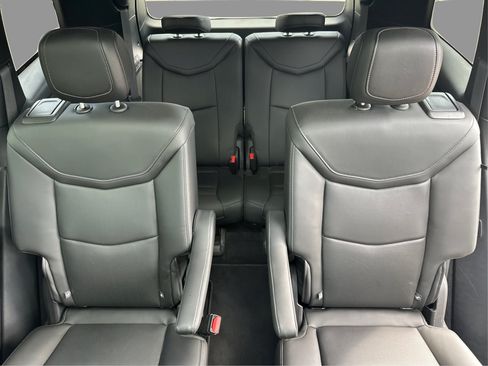 Used 2022 Cadillac XT6 Premium Luxury AWD/4WD image 40