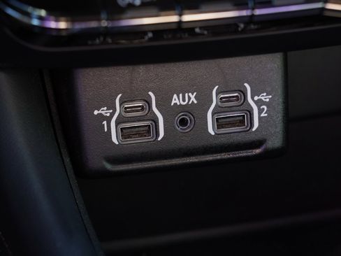 Used 2023 Dodge Durango GT image 19