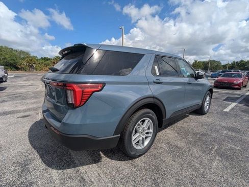 New 2026 Ford Explorer Active image 5