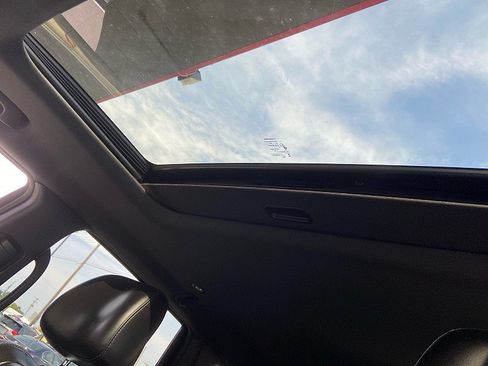 Used 2018 Jeep Grand Cherokee Limited AWD/4WD image 21
