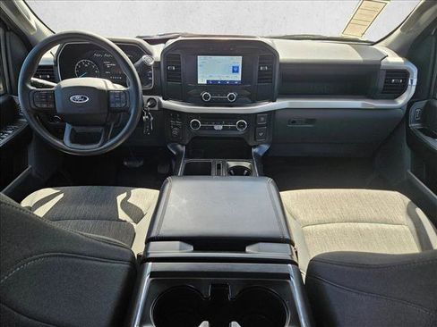 Used 2022 Ford F150 XL w/ Trailer Tow Package image 17