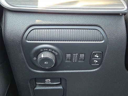 Used 2024 Jeep Wagoneer Series II w/ Flexible Seating Group AWD/4WD image 26