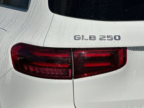 Certified 2026 Mercedes-Benz GLB 250 4MATIC image 26