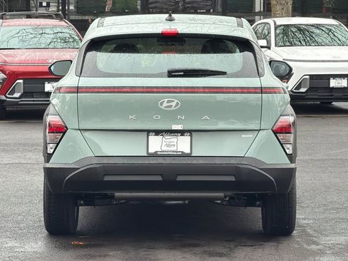 New 2026 Hyundai Kona SE image 6