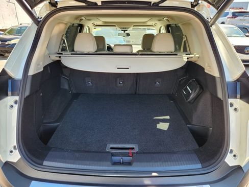 Certified 2023 Nissan Rogue SV w/ SV Premium B Package AWD/4WD image 18