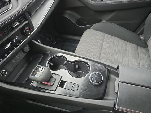 Certified 2023 Nissan Rogue SV AWD/4WD image 23