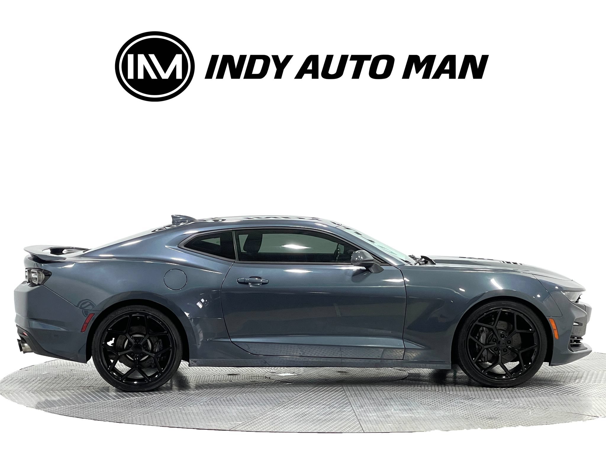Used 2019 Chevrolet Camaro SS RWD image 3