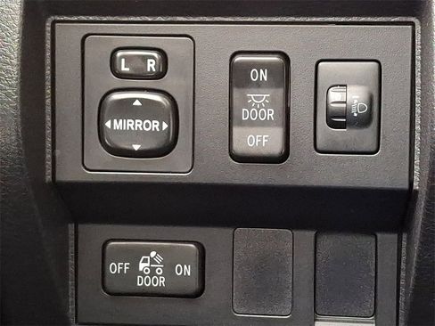 Used 2015 Toyota Tundra SR5 w/ TRD Off Road Package image 23