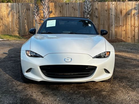 Used 2017 MAZDA MX-5 Miata Club image 15