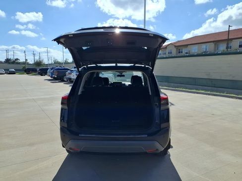Used 2023 Nissan Rogue SV w/ SV Premium B Package FWD image 20
