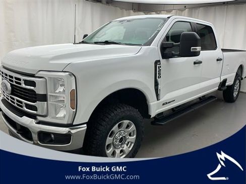 Used 2024 Ford F250 XLT image 40