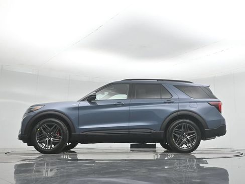 New 2026 Ford Explorer ST-Line RWD image 7
