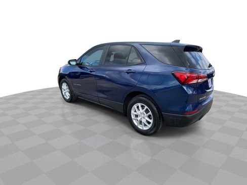 Used 2023 Chevrolet Equinox LS w/ LS Convenience Package image 8
