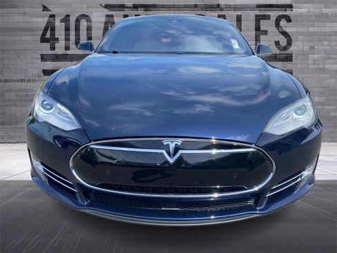 Used 2014 Tesla Model S P85 image 2