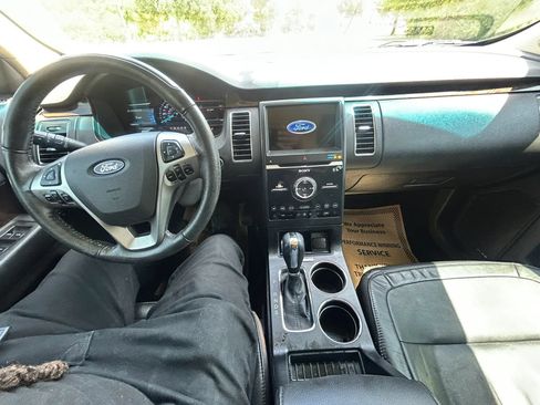 Used 2019 Ford Flex Limited FWD image 19
