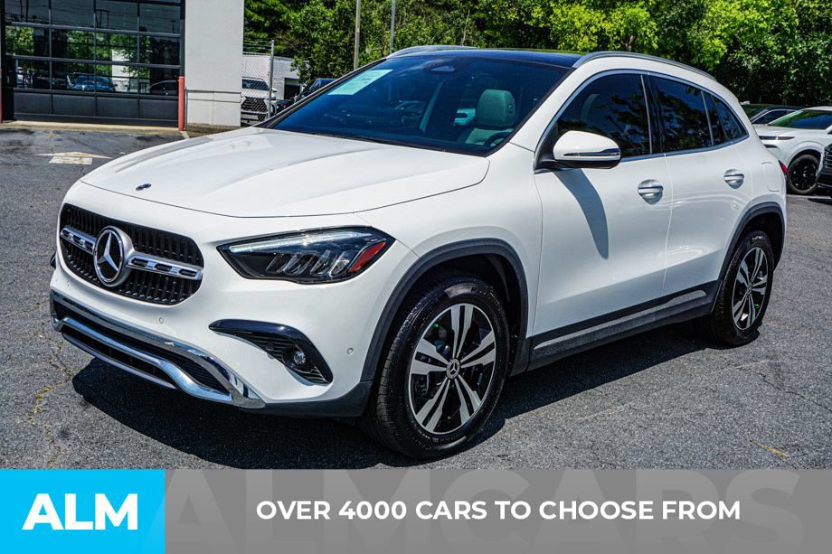 Used 2024 Mercedes-Benz GLA 250 w/ Exclusive Package image 2