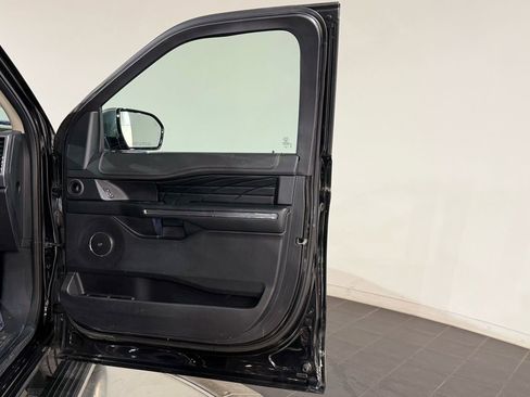 Used 2019 Ford Expedition Platinum image 44