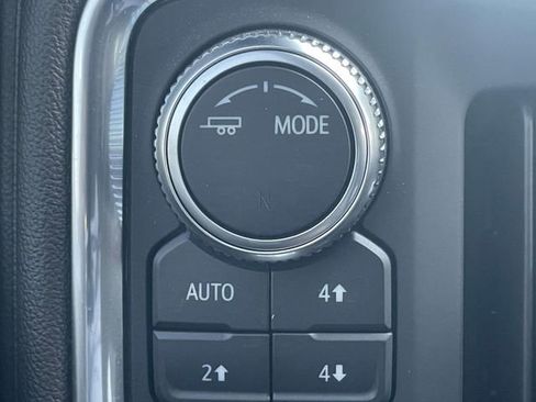 Used 2020 GMC Sierra 1500 SLT w/ SLT Premium Plus Package AWD/4WD image 30