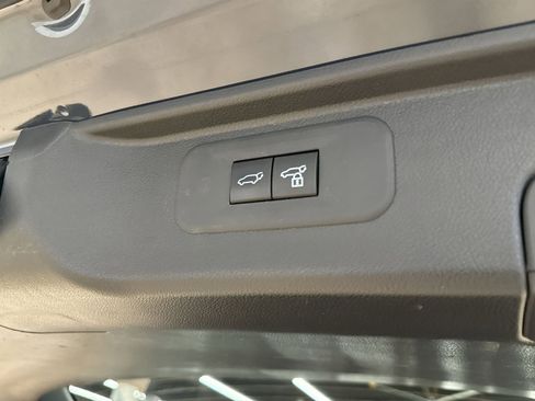 Used 2025 Toyota Grand Highlander FWD image 29