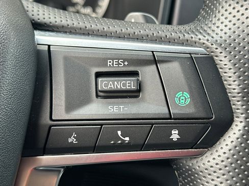 Used 2024 Mitsubishi Outlander SE image 30