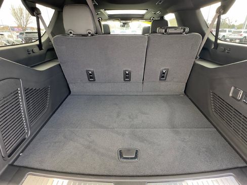 New 2026 GMC Yukon XL Denali w/ Sun & Power Step Package image 9