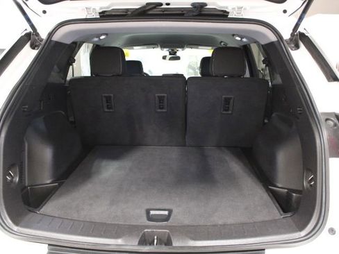 Used 2023 Chevrolet Blazer LT image 13