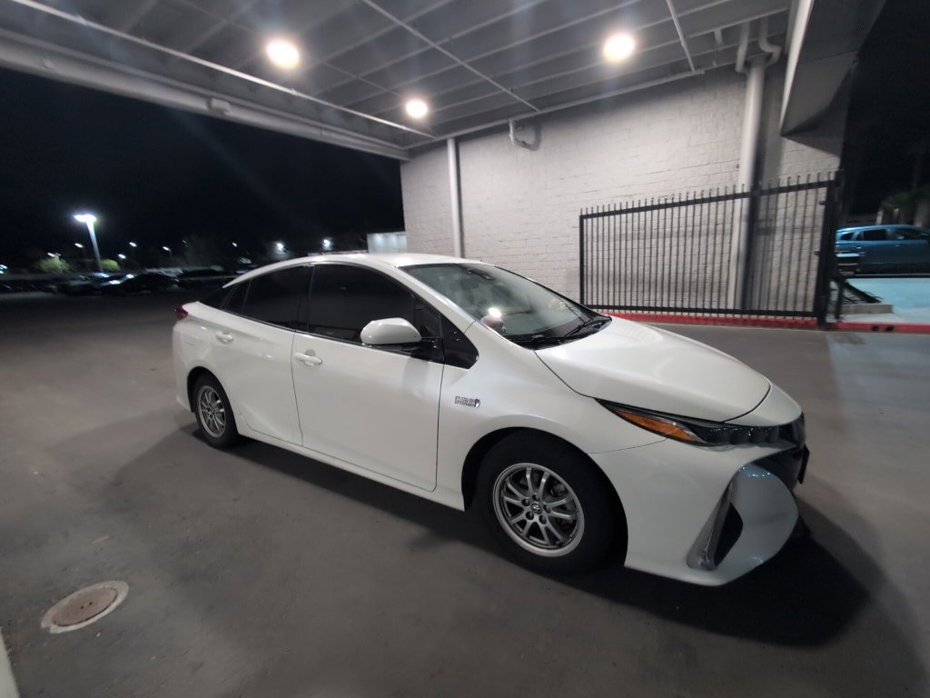 Used 2017 Toyota Prius Prime Premium w/ Carpet Mat Package FWD image 28