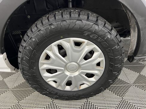 Used 2023 Ford Transit 350 XLT image 11