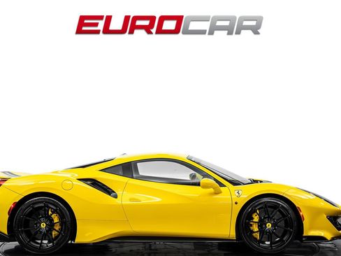 Used 2020 Ferrari 488 Pista Coupe RWD image 6