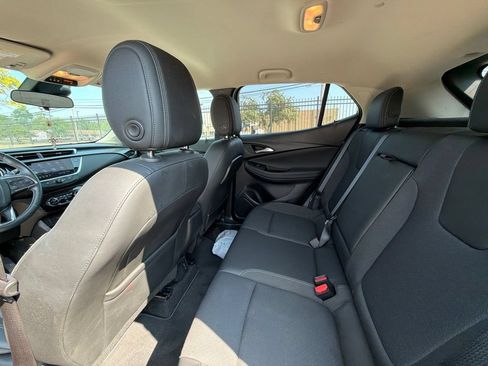 Used 2023 Buick Encore GX Select FWD image 11