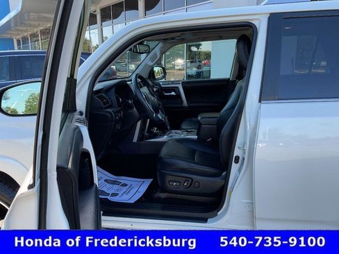 Used 2023 Toyota 4Runner Limited AWD/4WD image 28