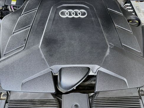 Used 2019 Audi Q8 Premium AWD/4WD image 39