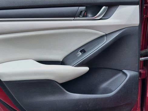 Used 2018 Honda Accord LX image 22