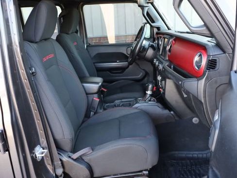 Used 2018 Jeep Wrangler Unlimited Rubicon image 46