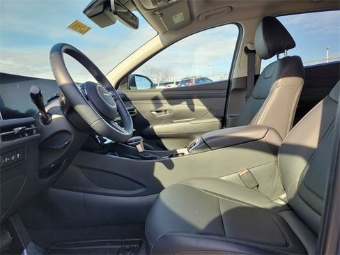 Certified 2025 Hyundai Tucson SEL image 16